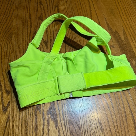 SheFit Adjustable Sports Bra Size Small - Picture 4 of 4